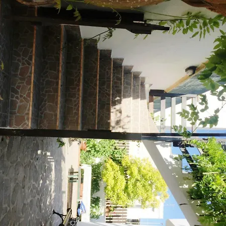 Holiday home Villetta Wisteria
